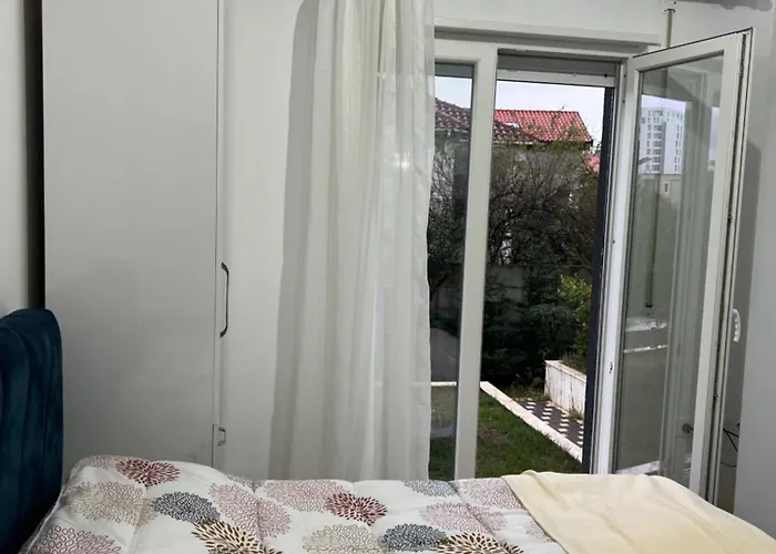 Atrium Apartment